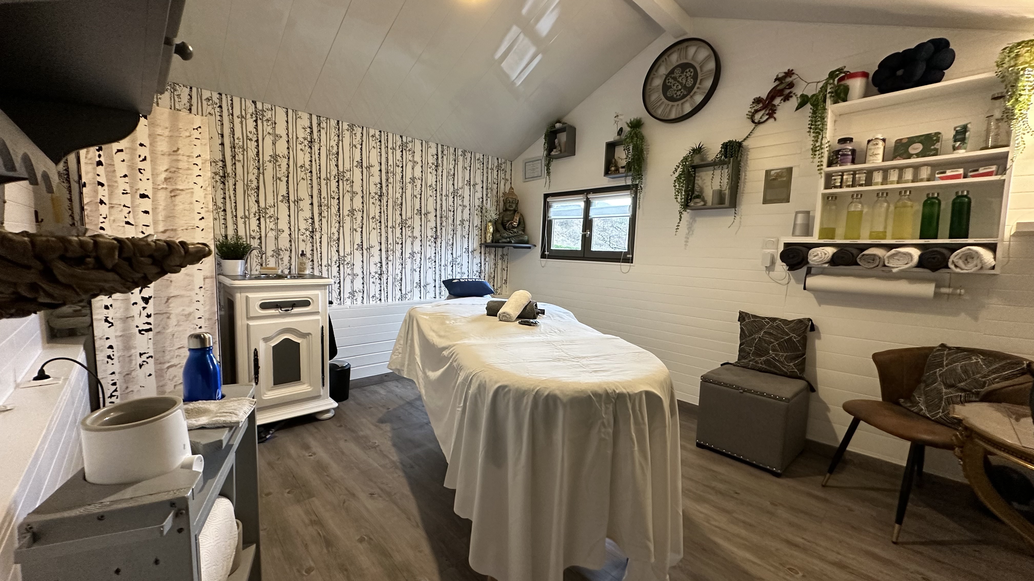 Alberto,laloggia,massage,relaxation,détente,musculaire,albertville,ugine,californien,détente,annecy,marthod,bien-être,bien-etre,savoie,haute savoie